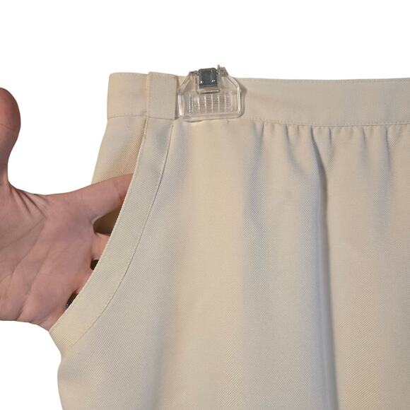 Panther Ivory A-Line Skirt, Size 15/16 – Classic Capsule Wardrobe Style [0108] - Picture 4 of 8